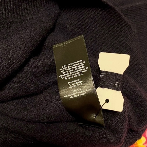 Aritzia cashmere crew sweater - Picture 4 of 4